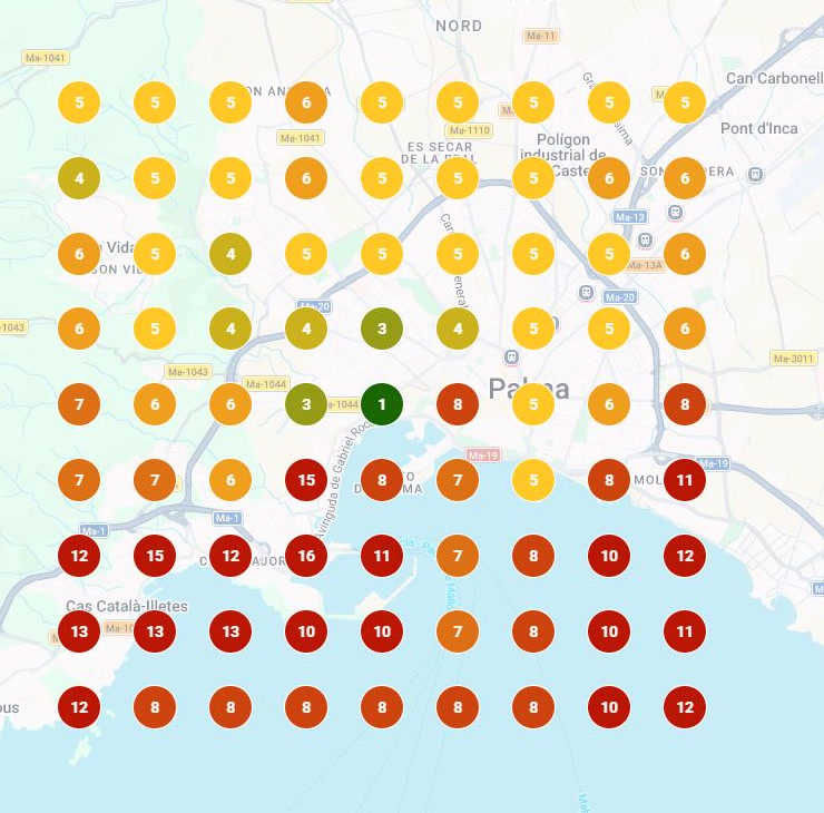 Escaneo de visibilidad local sobre el mapa de Palma: cuadrícula de puntos con la posición en cada zona — verdes junto al negocio, rojos en los bordes